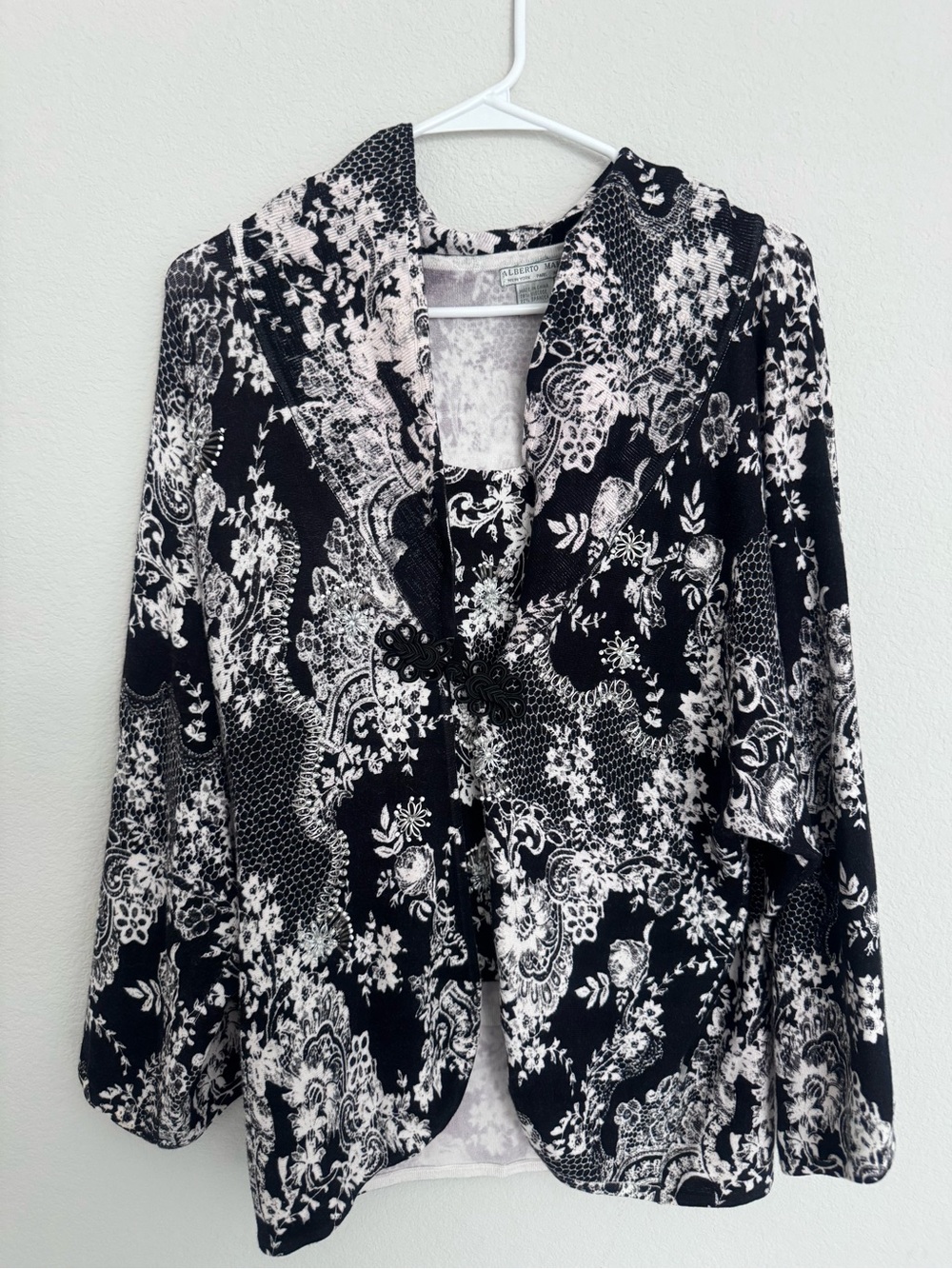 Alberto Makali Beaded Lace Draped Jacket and Tank Top Set
